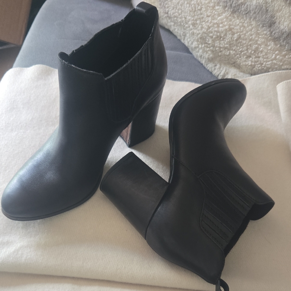 KELSI DAGGER  Boots 8